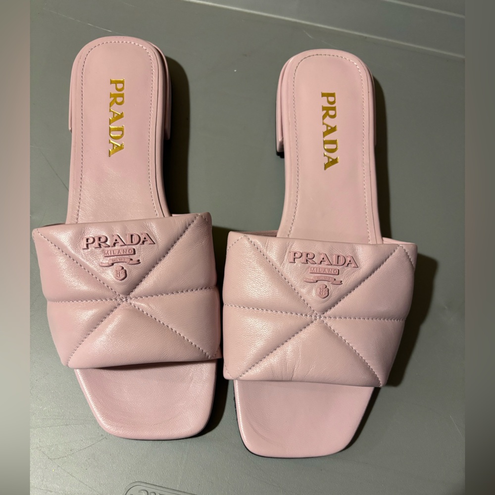 Prada Pink Quilted Sandals with Elegant Design
